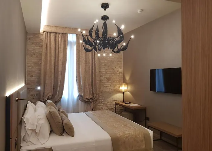 Aquarius - Ascend Collection 4*