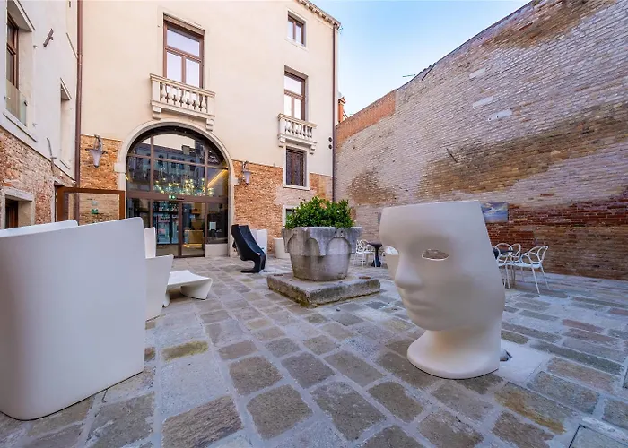 ホテル Aquarius - Ascend Collection