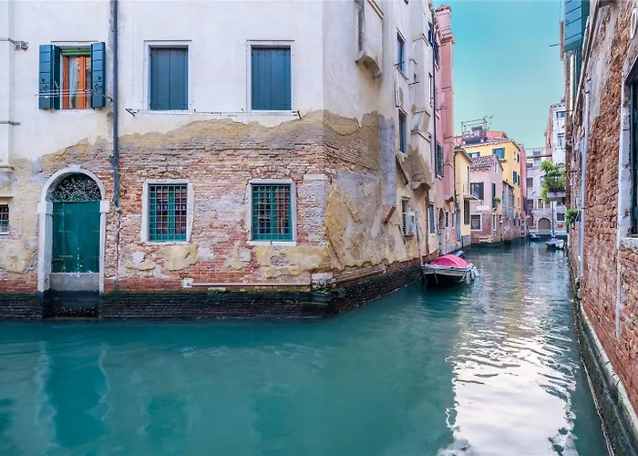 ホテル Aquarius - Ascend Collection