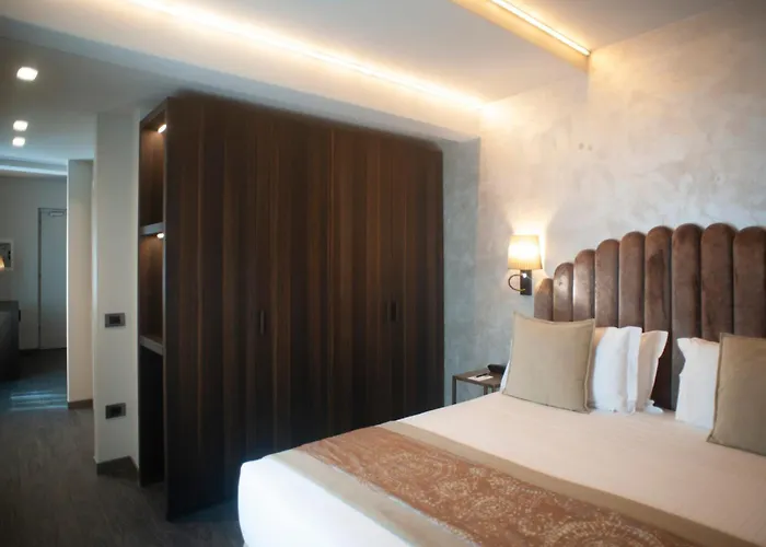 Aquarius - Ascend Collection