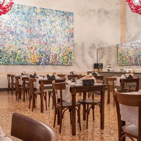 Aquarius - Ascend Collection 4*